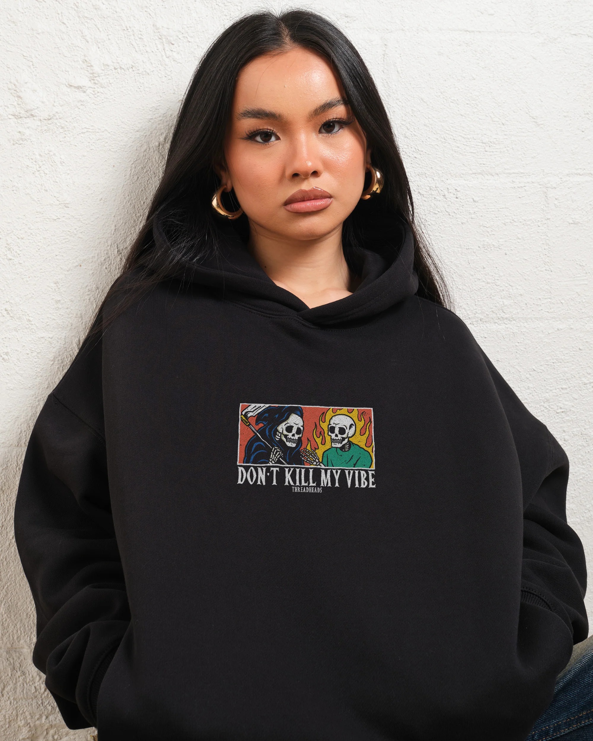 Black-Hoodie-Women-Front_a0e5e530-4ec4-42af-a16d-857a09c58588