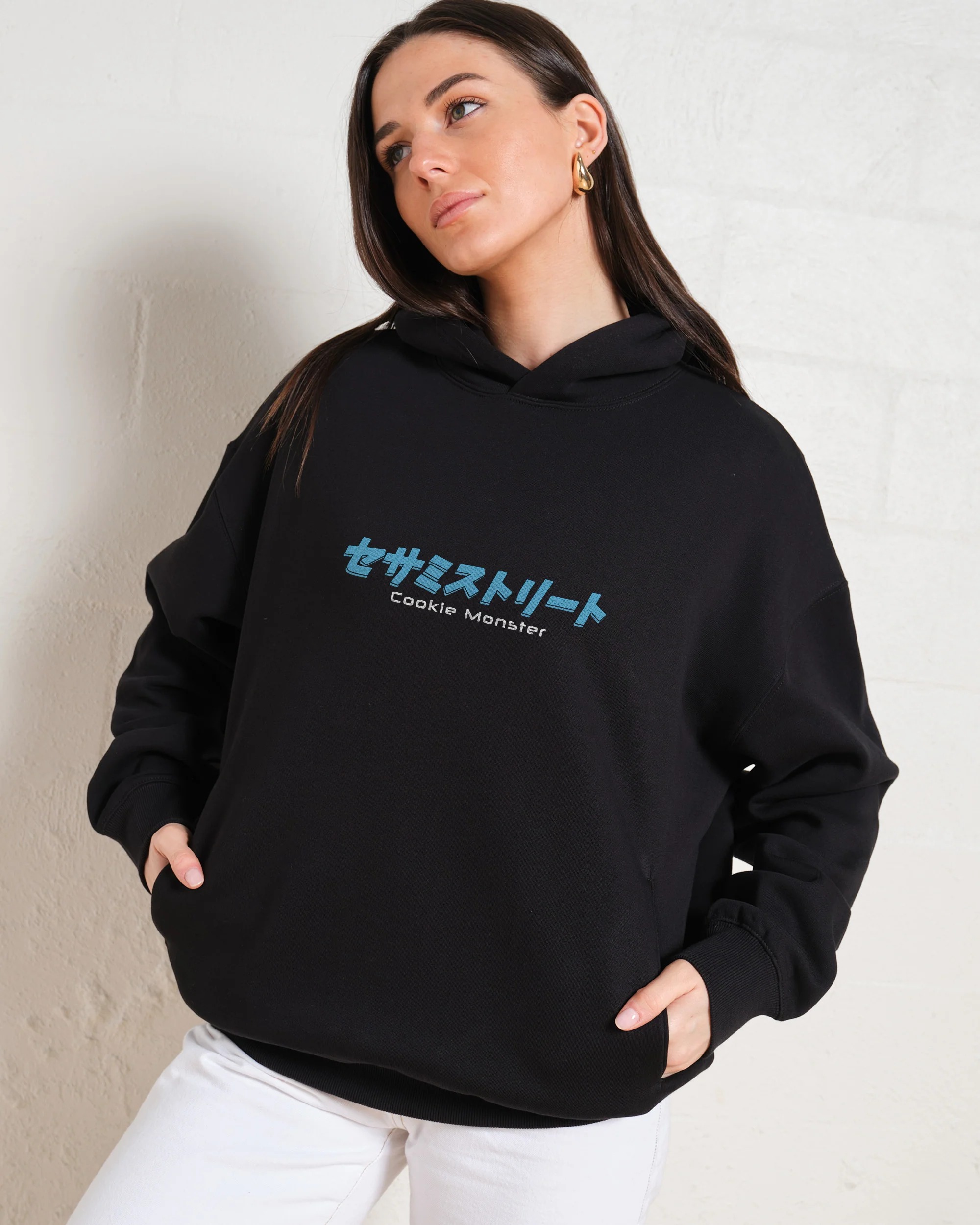 Black-Hoodie-Women-Front_d6916fb0-3a6e-4bf1-bf96-cc9a521fde30